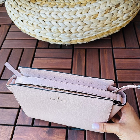 Brand new kate spade bag. Never used. Classy pink. - Picture 4 of 4